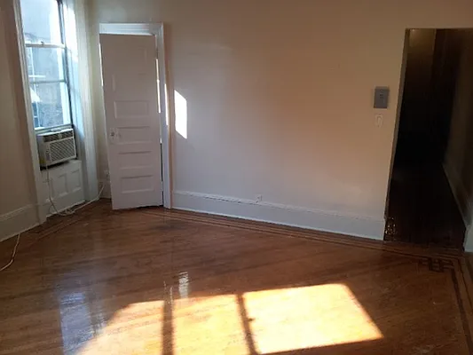 Rented by ZealEstate Group Inc | media 8