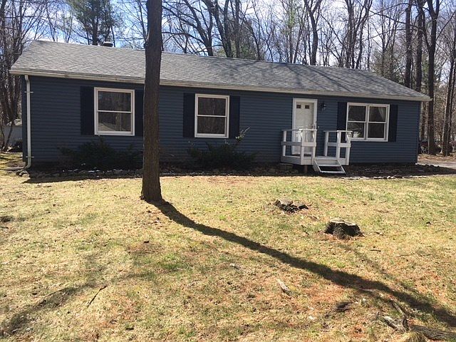 1st image of 21 Hickory Hollow Dr
