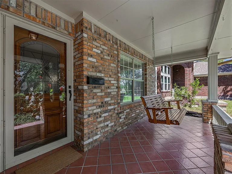 8417 Cornerwood Dr — Photo 6