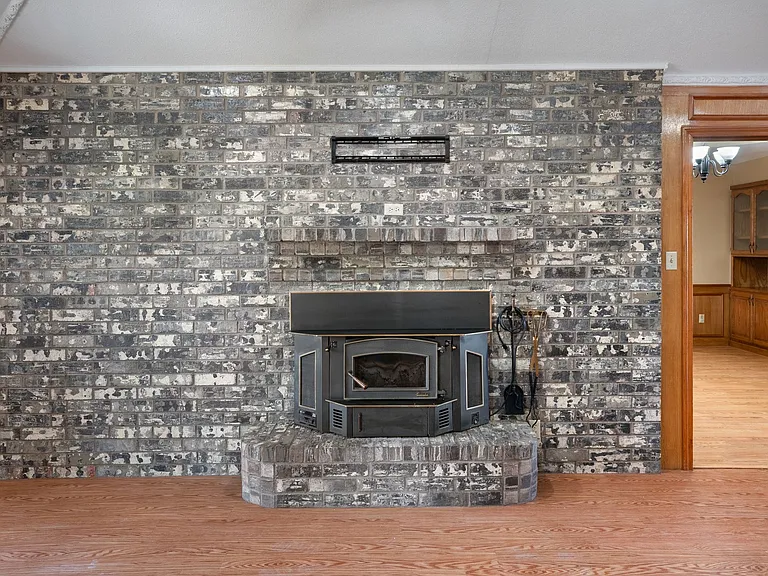 300 E Short St — Photo 7
