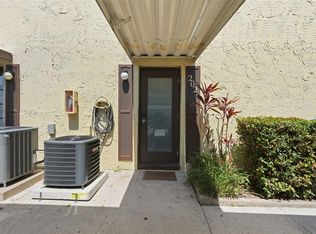 501 E Bay Dr APT 202, Largo, FL 33770