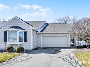 6181 Gleneagle Highlands Dr, Hudsonville, MI 49426