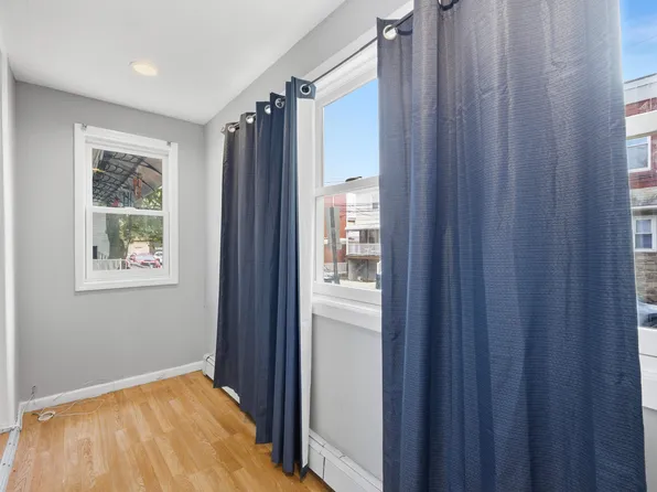 13 Meadow image 2 of 21