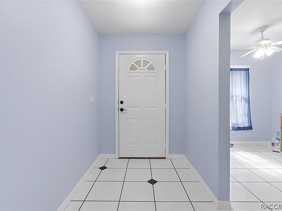 5th image of 11 Lidflower Ct