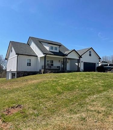 2nd image of 113 Stone Leigh Dr