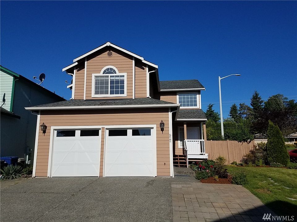 1st image of 922 177th St SW