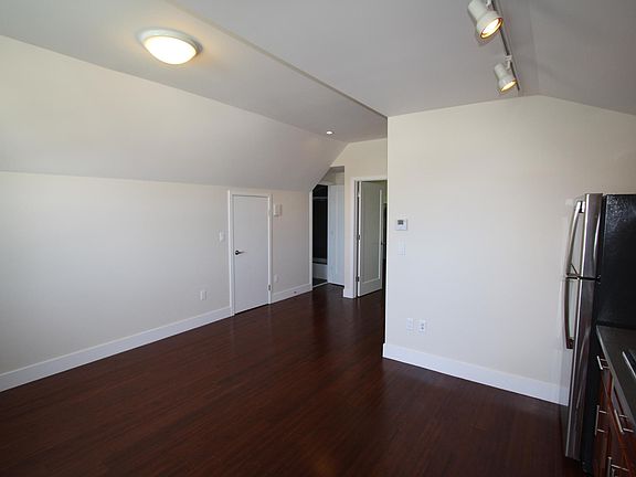 3rd image of 3125 Folsom St #4