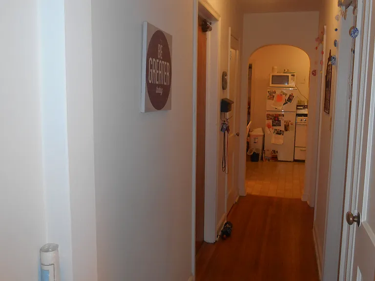 586 Holly Ave — Photo 8