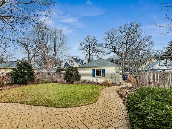 2nd image of 1522 Highland Ave
