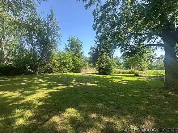 5th image of 639 Green Country Dr