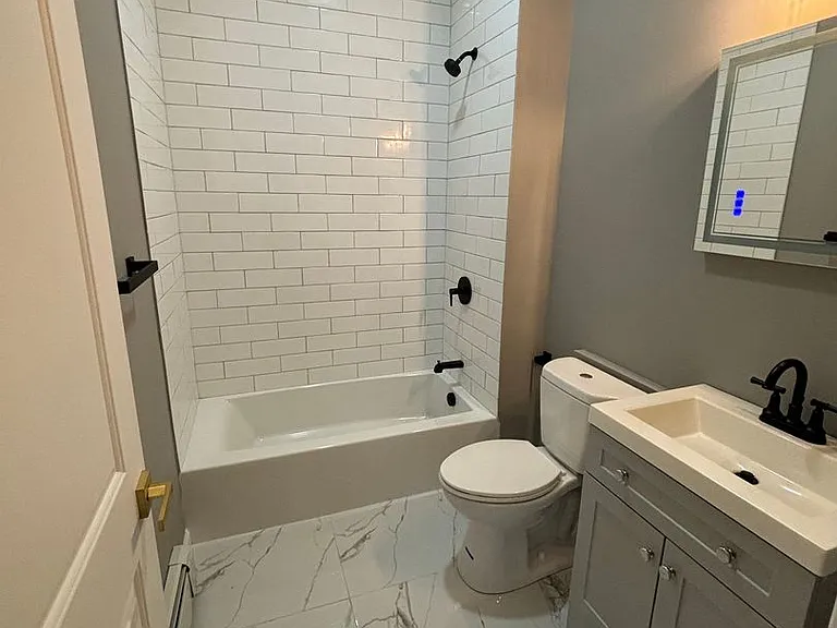 37 Center St — Photo 9