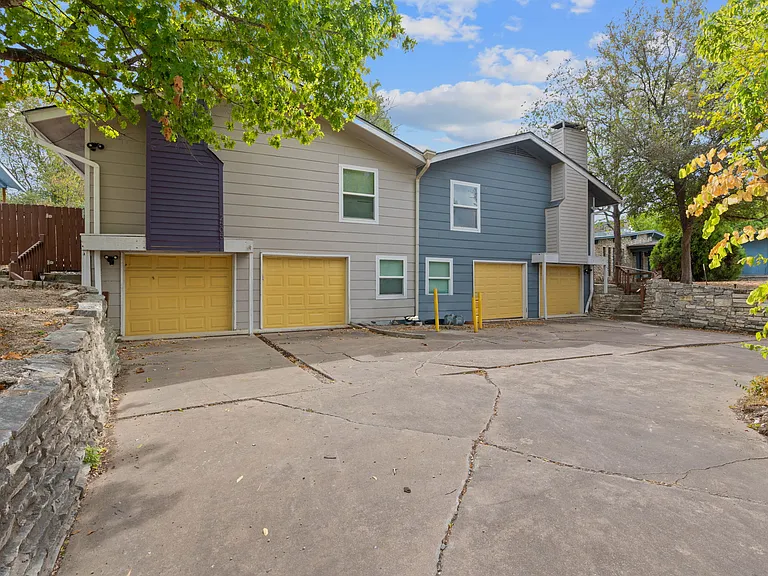 2505 Parker Ln #B — Photo 17