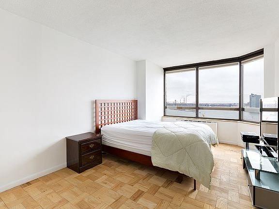 4th image of 630 1st Ave APT 24B