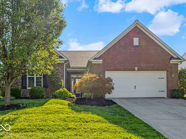 1393 Padana Dr, Greenwood, IN 46143