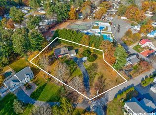 4 Oak St, Old Orchard Beach, ME 04064