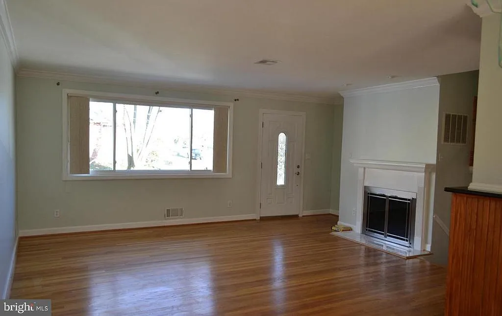 4 bed, 3.0 bath, 1822 sqft, $3,500 — Photo 3