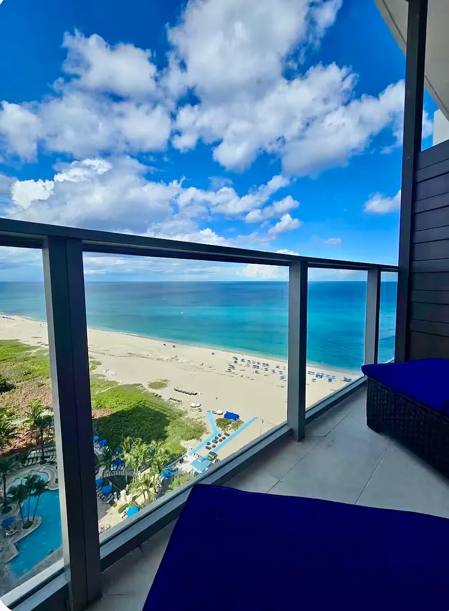 Building Photo - 3100 N Ocean Dr #H-1801