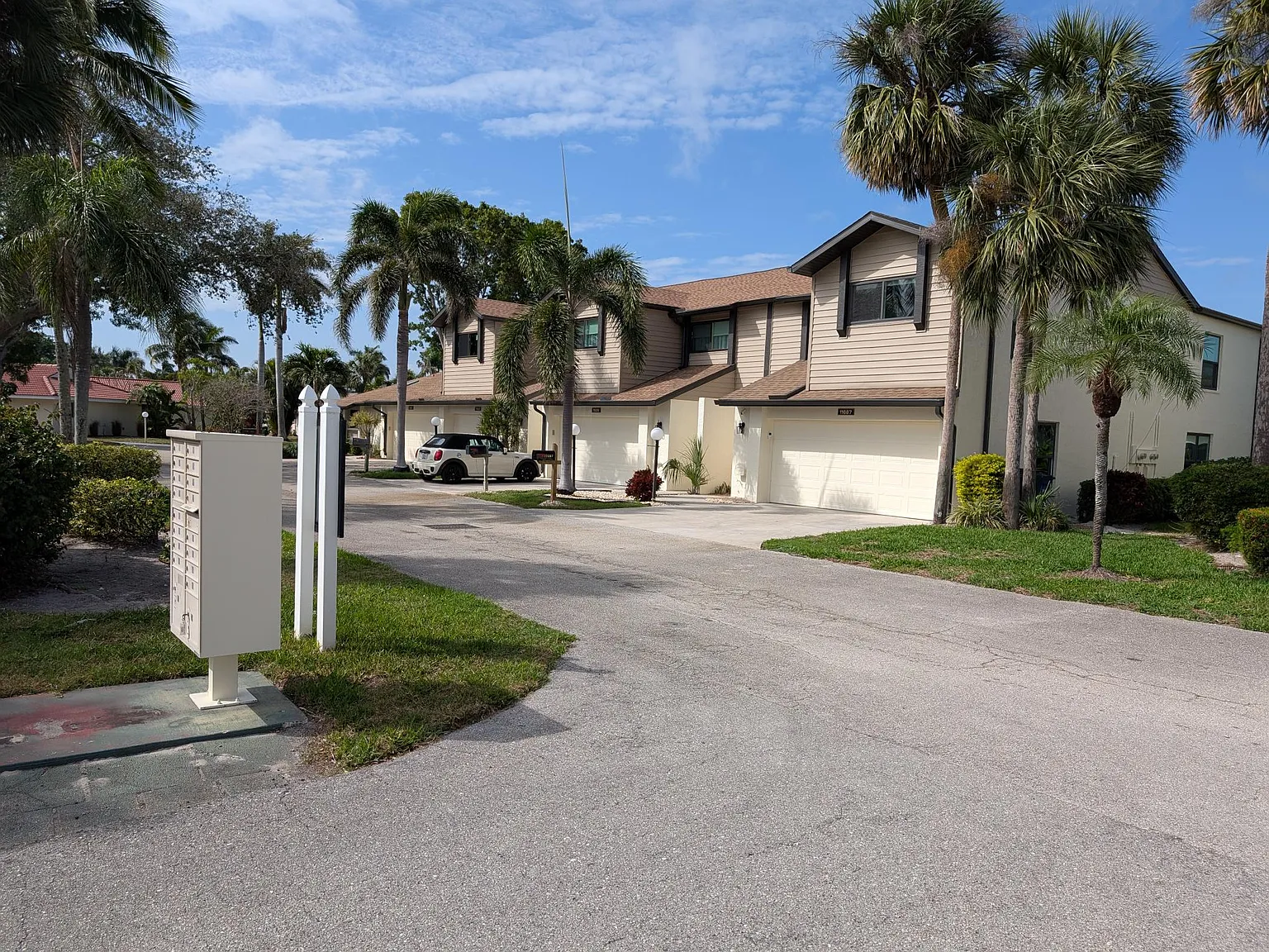 3 bed, 1476 sqft, $3,500 — Photo 2
