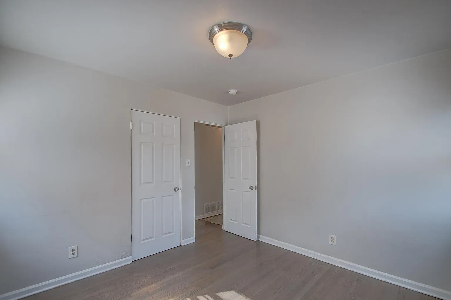 4 bed, 1894 sqft, $2,000 — Photo 4