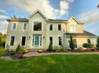 17 Kinglet Dr S, Cranbury, NJ 08512