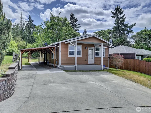 1910 E Gregory Street Ct, Tacoma, WA 98404