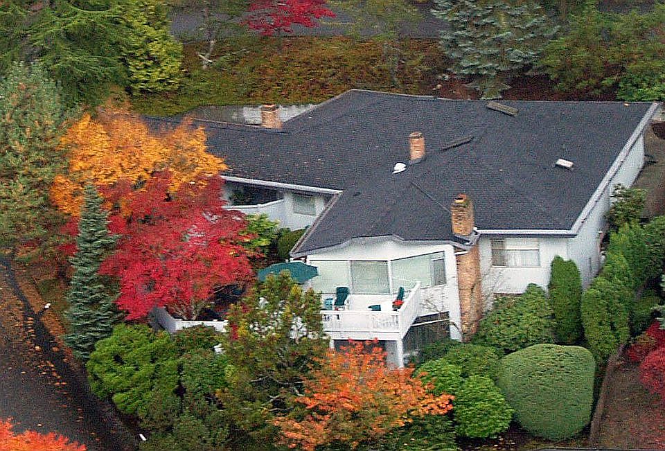 1st image of 4295 Shoreclub Dr