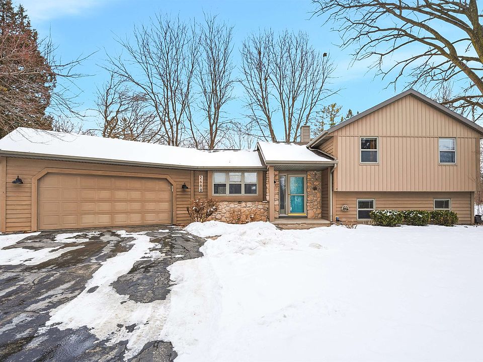1st image of 2688 Nicolet Dr