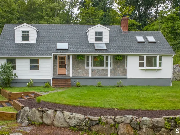 131 Seth Low Mountain Road, Ridgefield, CT 06877