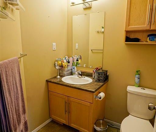 3rd image of 110 Shillington Cres #604