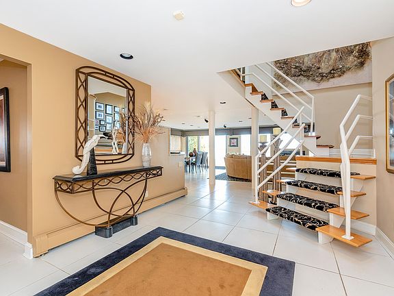 3rd image of 2365 Halyard Dr