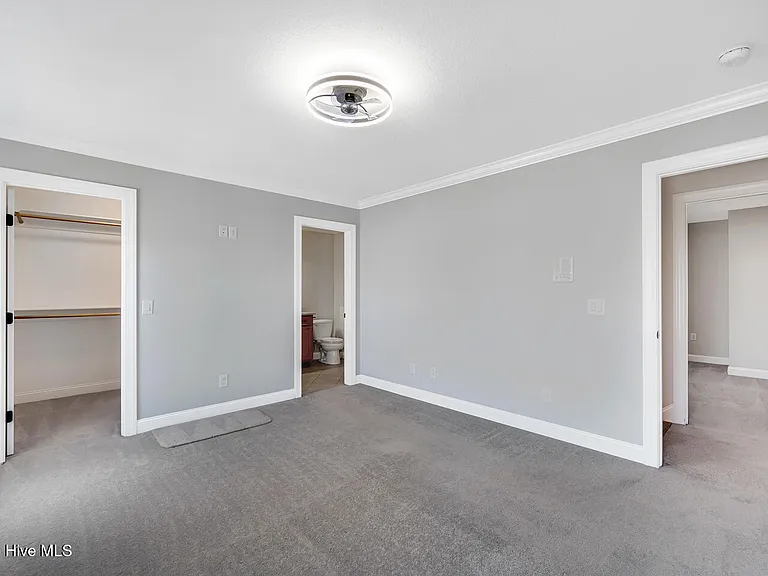 2400 Dovedale Ct #B — Photo 31