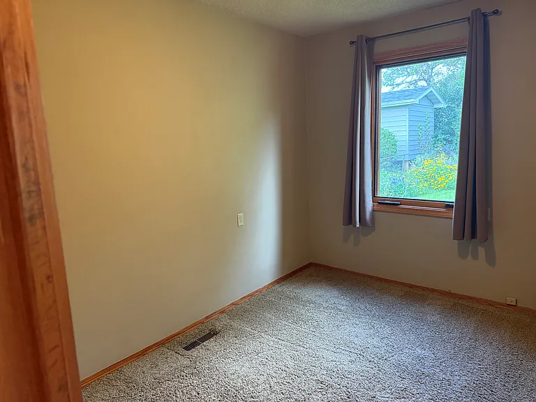 2721 Lynnwood Dr — Photo 21