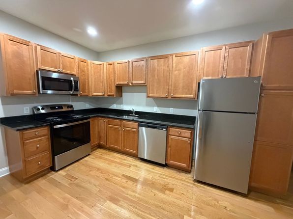 4801 N Main St #302