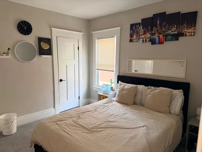 112 Lonsdale Rd #2 — Photo 6