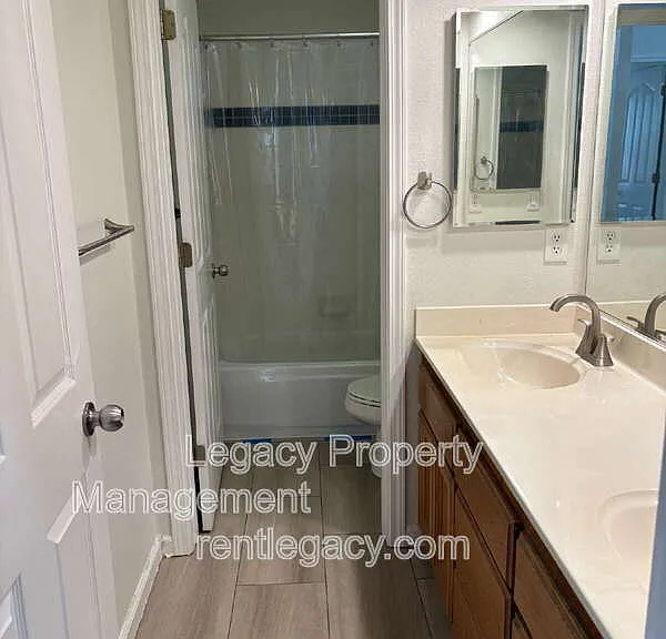 3031 Daggett Dr — Photo 11