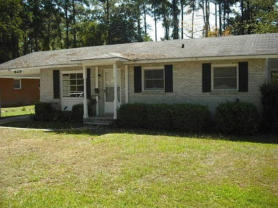 1st image of 429 University Dr