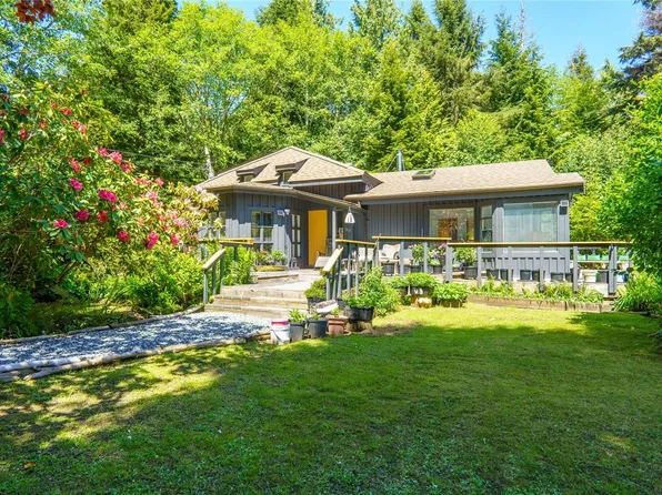 1334 Chesterman Beach Rd, Tofino, BC V0R 2Z0