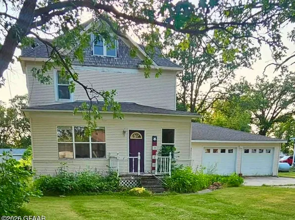 207 2nd St, Newfolden, MN 56738