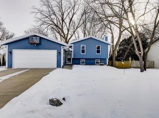 411 Butternut Dr, Oregon, WI 53575