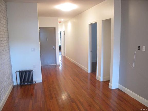 4th image of 284 Hawthorne Ave #3