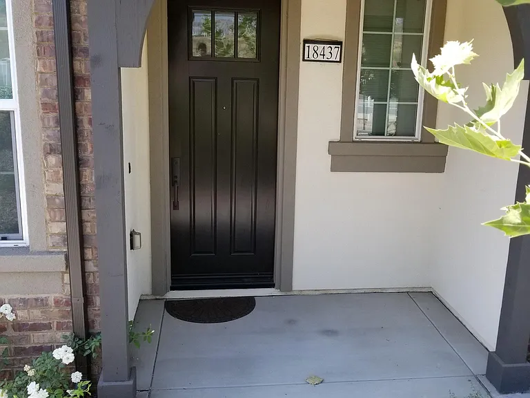 18437 Stables Ln — Photo 6