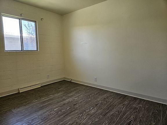 4th image of 2028 Alderson Ave #8