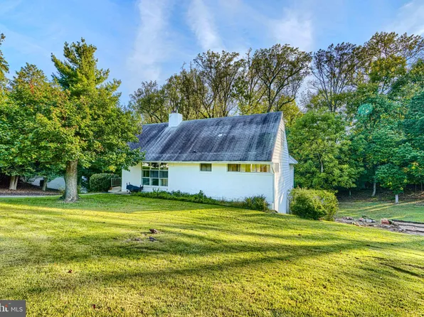 6015 Lakeview Rd, Baltimore, MD 21210