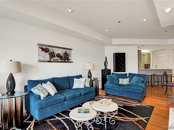 3rd image of 214 Emerald Bay Dr #2C