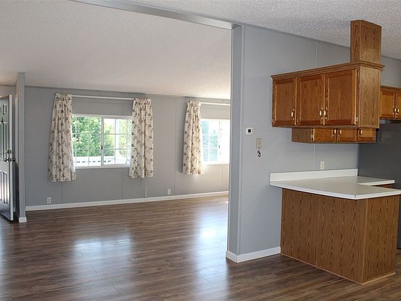 3rd image of 1530 Opal Ct
