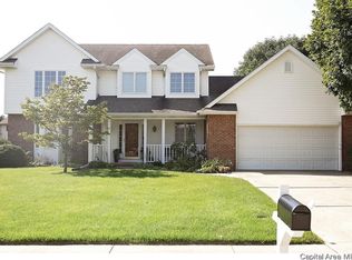 117 Cypress Dr, Williamsville, IL 62693