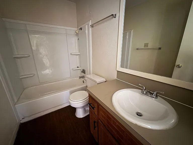 4408 Lake Rd — Photo 23