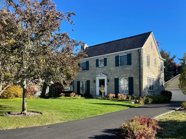 250 Dennis Ln, Glencoe, IL 60022