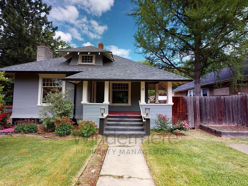 1st image of 19 E Walnut St