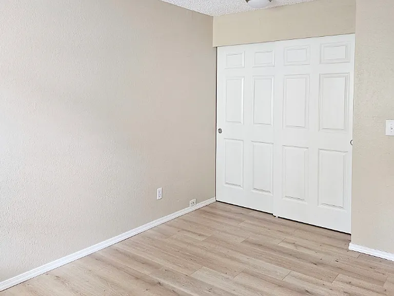 Orchard Park: Quiet Community in Port Orchard — Photo 37